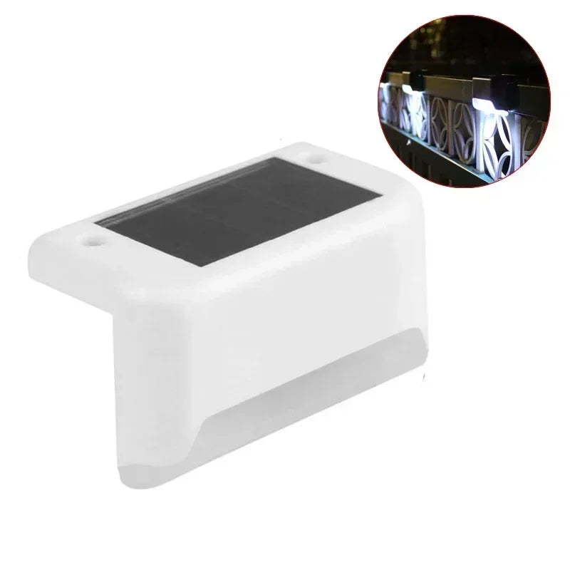 Luci Solari LED per Esterni – Set da 3 o da 5 pz -Ideali per Giardino, Recinzioni, Ringhiere | Impermeabili – Bianche o Nere, Luce Calda o Fredda
